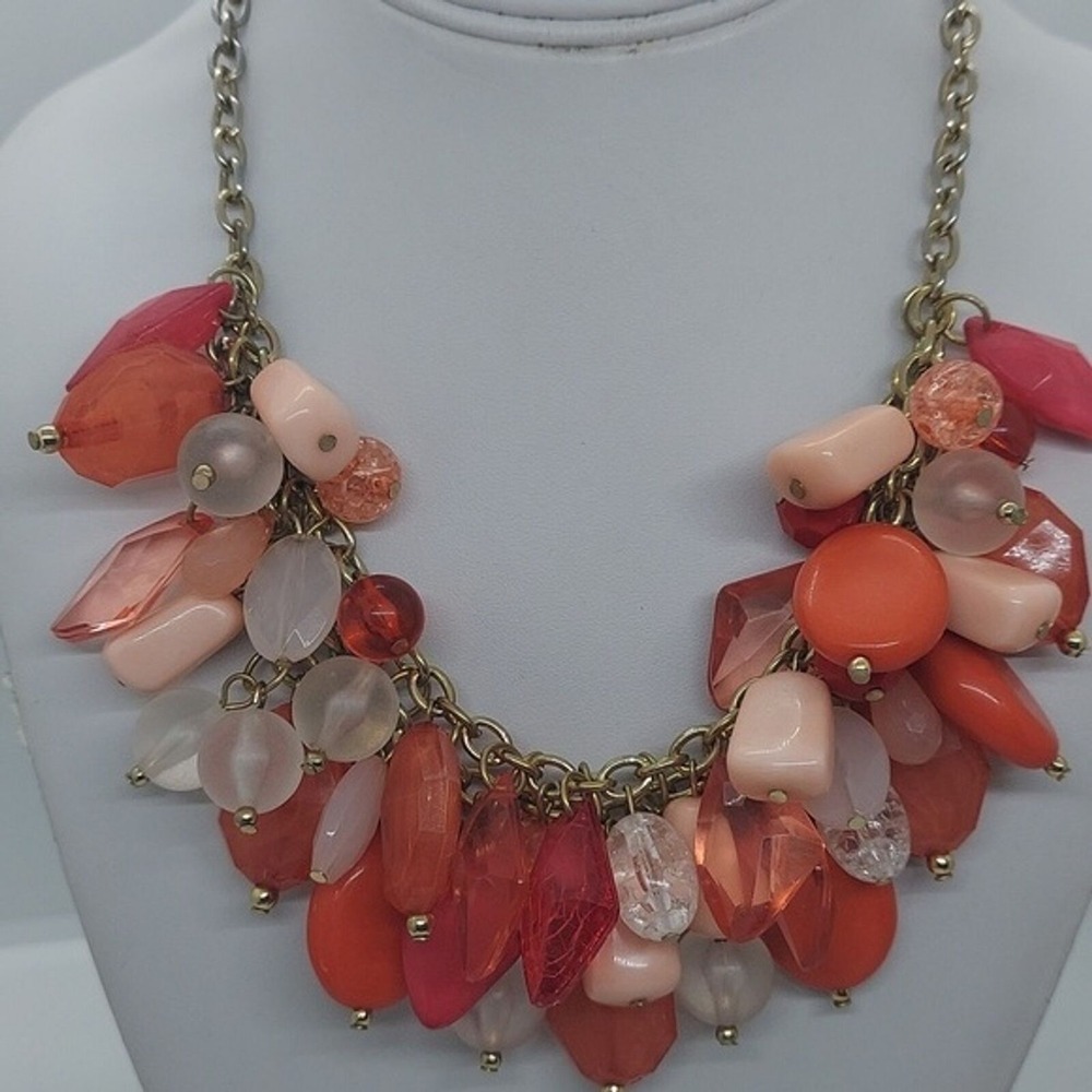 Chunky Salmon Coral Color‎ bead bib necklace